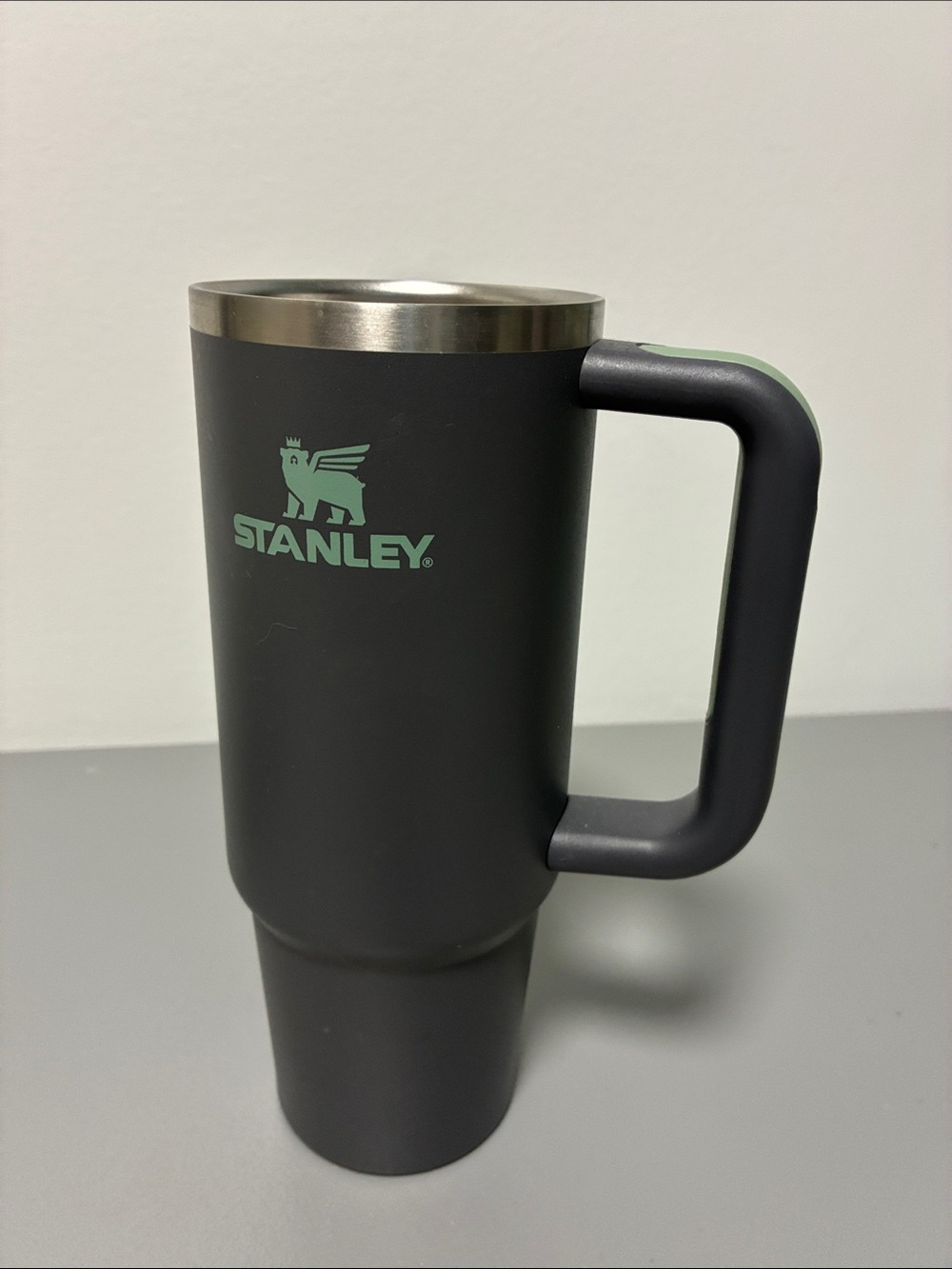 Stanley Black Travel Mug with Mint Logo and Handle No Lid